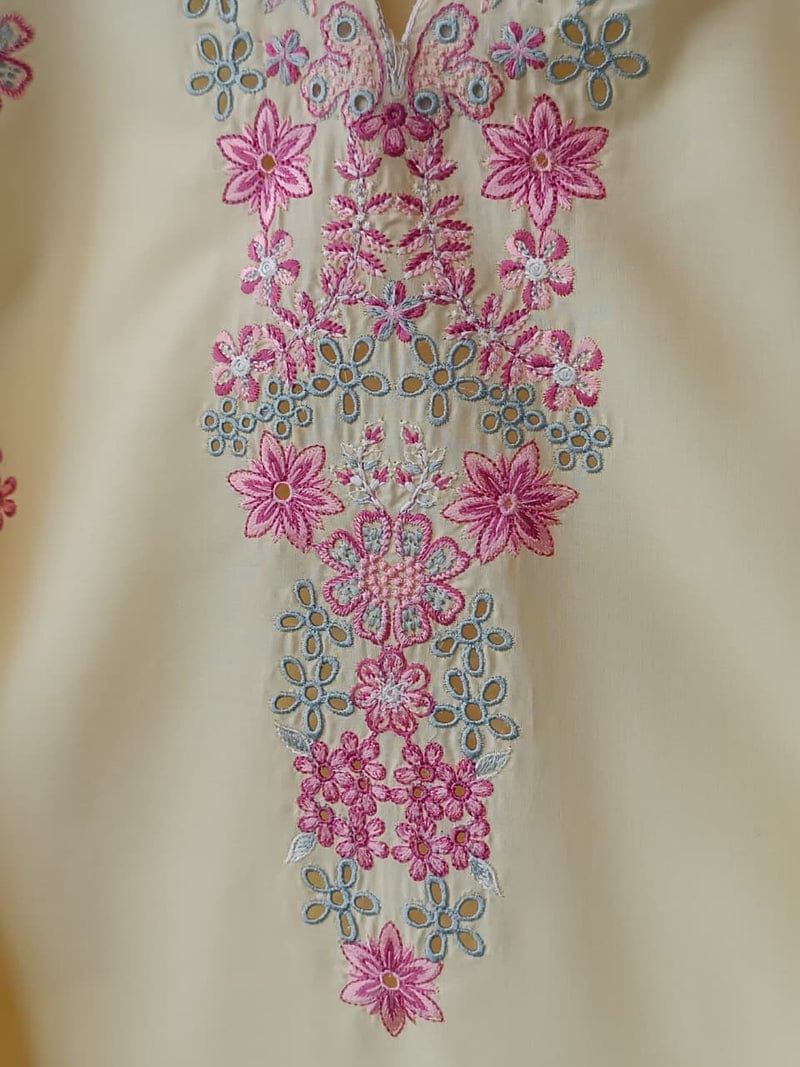Women ready to wear lawn collection - Image 3